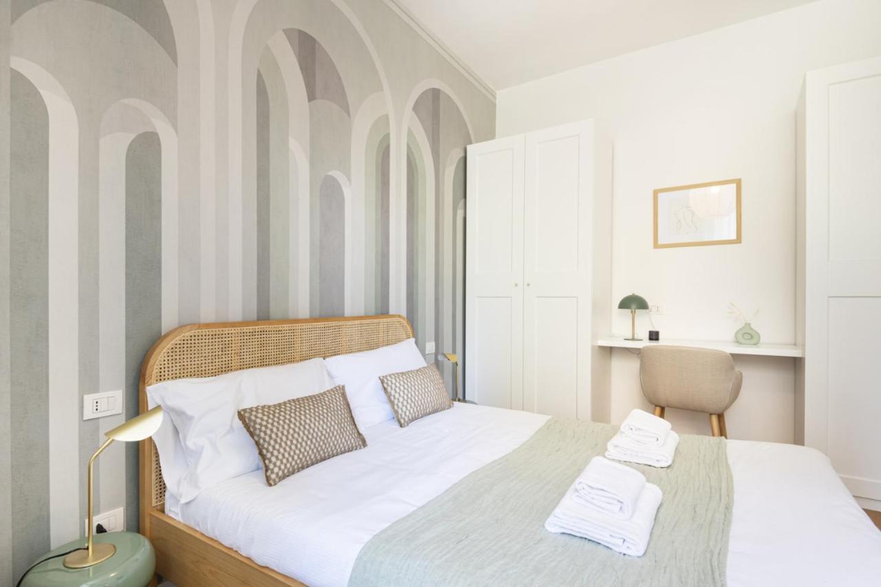 Easylife - Romantico Appartamento Sui Navigli Milán Exterior foto